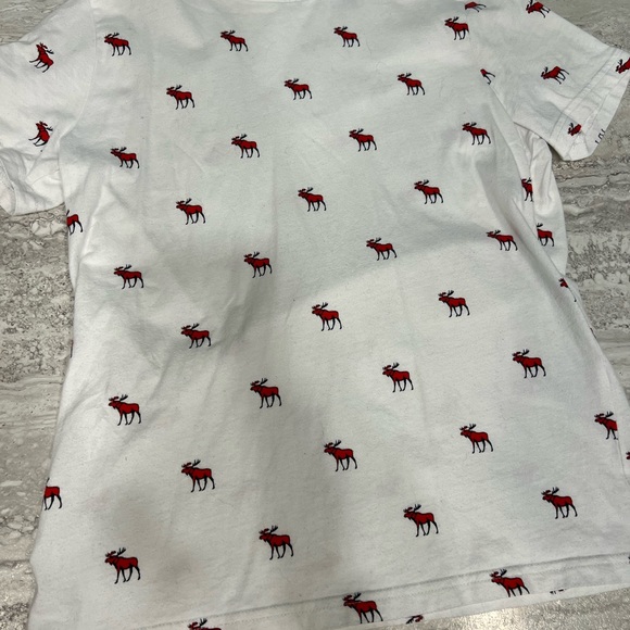 Abercrombie T-Shirts - Picture 5 of 5